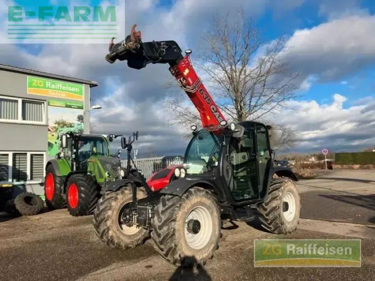 Case-IH 635 - Телескопичен товарач: снимка 1 Case-IH 635 - Телескопичен товарач: снимка 1