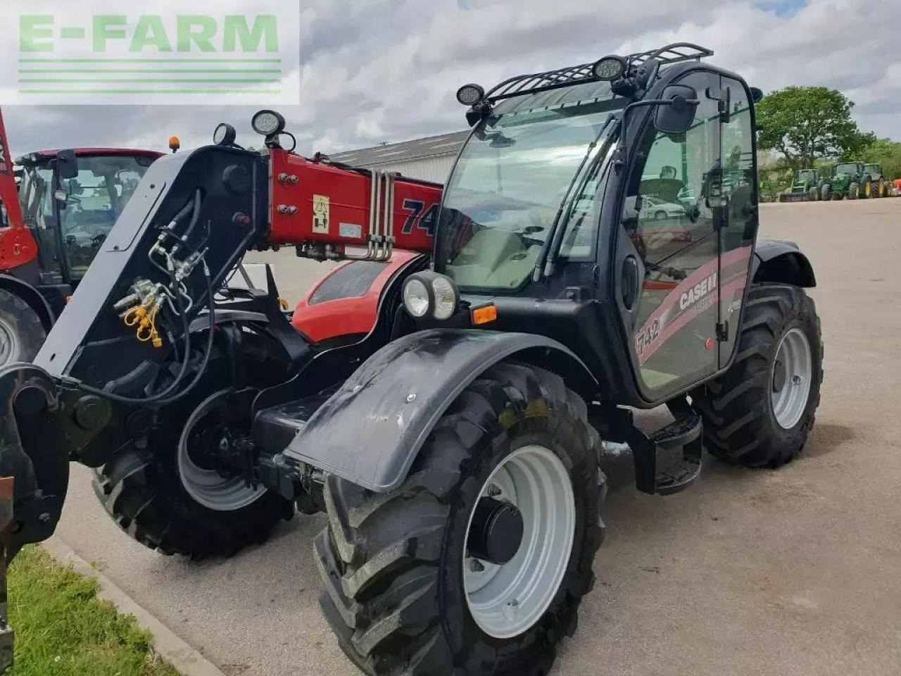 Case-IH 742 - Телескопичен товарач: снимка 2 Case-IH 742 - Телескопичен товарач: снимка 2