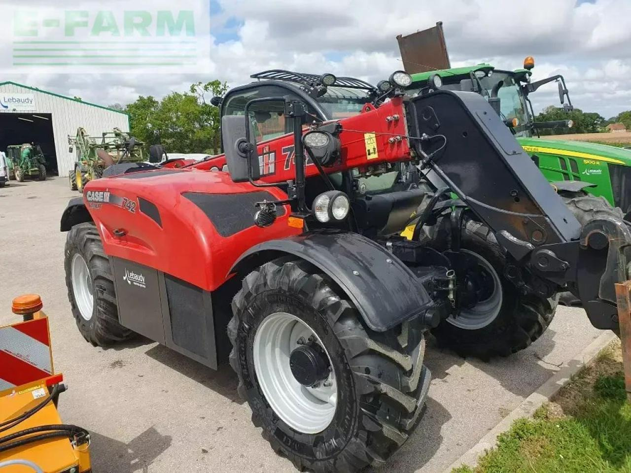 Case-IH 742 - Телескопичен товарач: снимка 1 Case-IH 742 - Телескопичен товарач: снимка 1