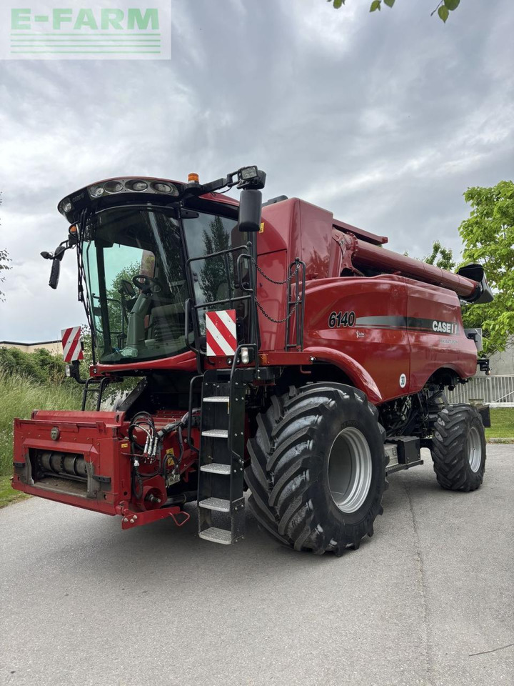 Case-IH axial-flow 6140 - Зърнокомбайн: снимка 2 Case-IH axial-flow 6140 - Зърнокомбайн: снимка 2