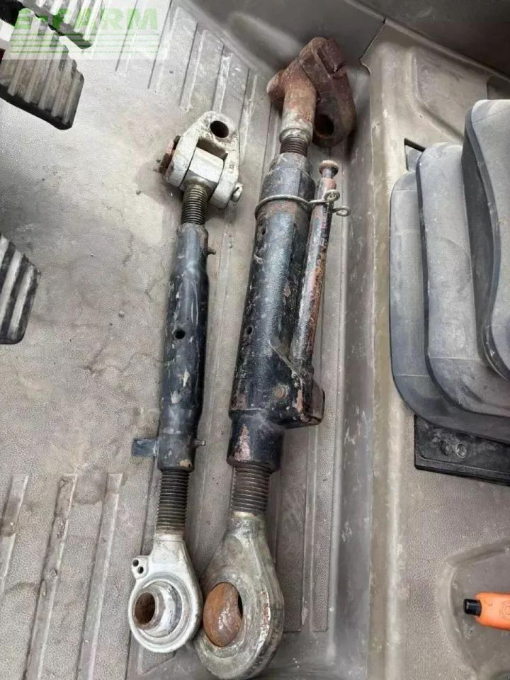 Case-IH cvx 185 - Трактор: снимка 4 Case-IH cvx 185 - Трактор: снимка 4