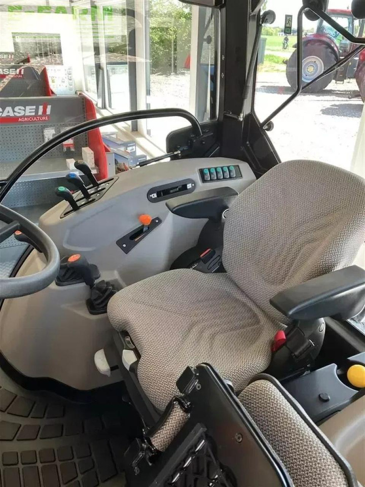 Трактор Case-IH farmall 65a: снимка 6