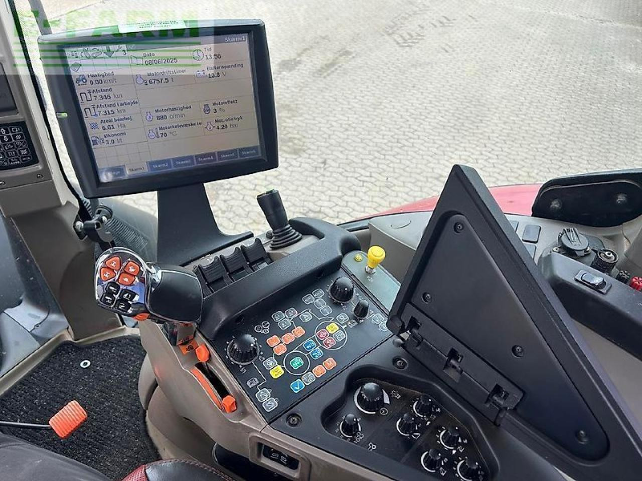 Case-IH optum 300 cvx CVX - Трактор: снимка 4 Case-IH optum 300 cvx CVX - Трактор: снимка 4