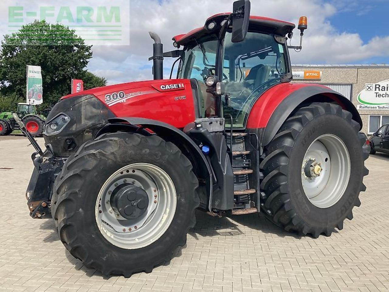 Case-IH optum 300 cvx CVX - Трактор: снимка 1 Case-IH optum 300 cvx CVX - Трактор: снимка 1