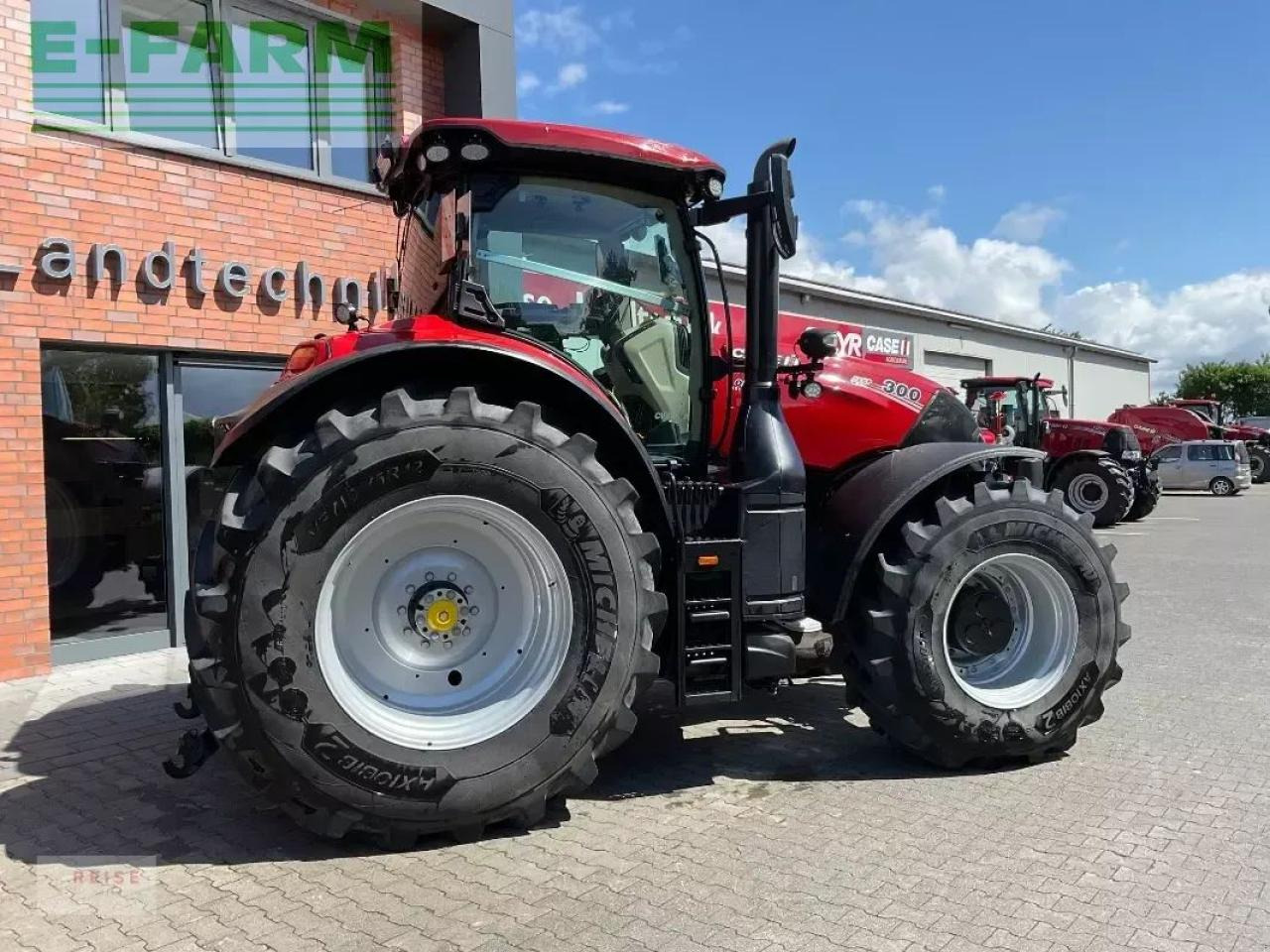 Case-IH optum 300 cvxdrive afs inkl. rtk - Трактор: снимка 4 Case-IH optum 300 cvxdrive afs inkl. rtk - Трактор: снимка 4