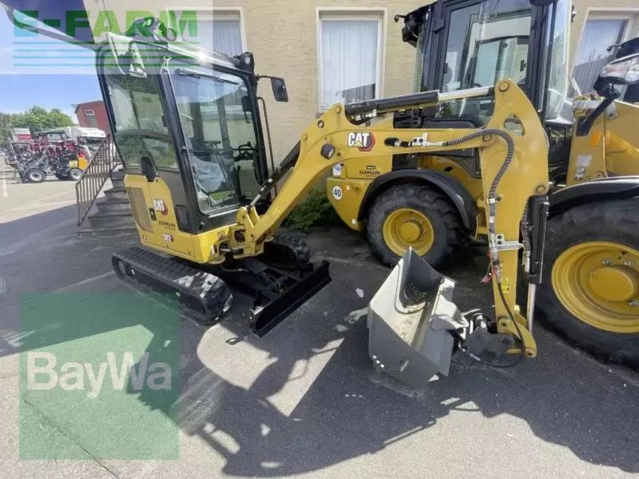 Caterpillar cat 302cr-05a - Мини багер: снимка 1 Caterpillar cat 302cr-05a - Мини багер: снимка 1