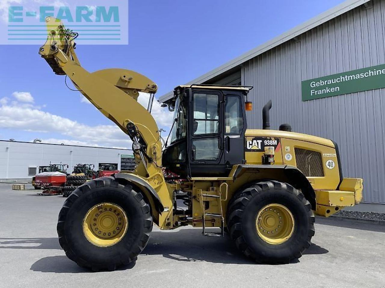 Caterpillar cat 938m - Мини багер: снимка 4 Caterpillar cat 938m - Мини багер: снимка 4
