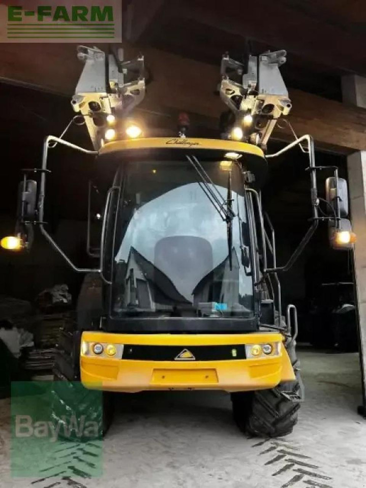 Challenger rogator 645 - Прикачна пръскачка: снимка 5 Challenger rogator 645 - Прикачна пръскачка: снимка 5