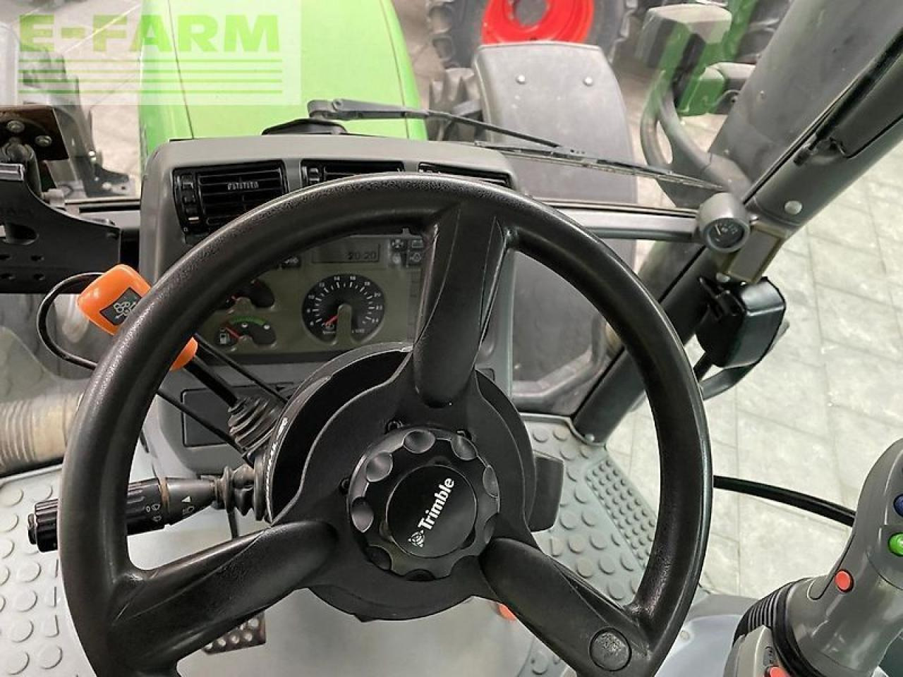 Трактор Deutz-Fahr 610 ttv: снимка 15
