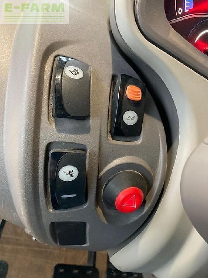 Трактор Deutz-Fahr 6130 powershift: снимка 17