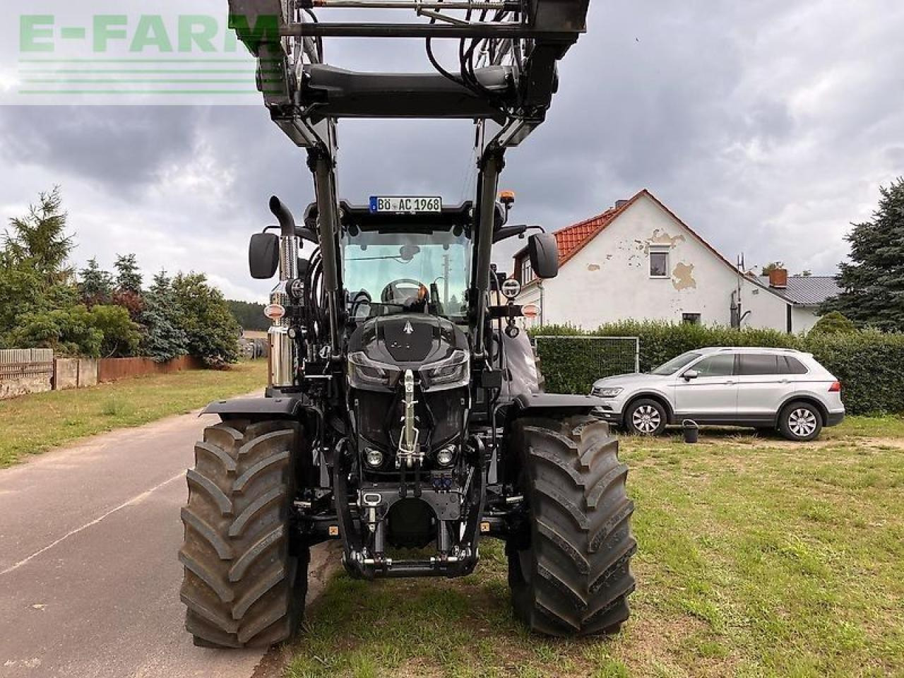 Deutz-Fahr 6135 C TTV TTV - Трактор: снимка 3 Deutz-Fahr 6135 C TTV TTV - Трактор: снимка 3