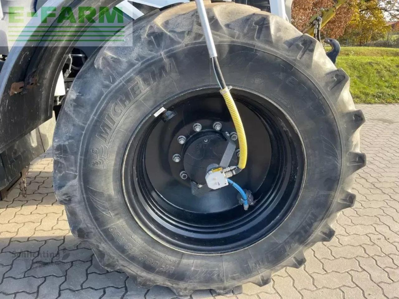 Трактор Deutz-Fahr 6215 agrotron ttv: снимка 11