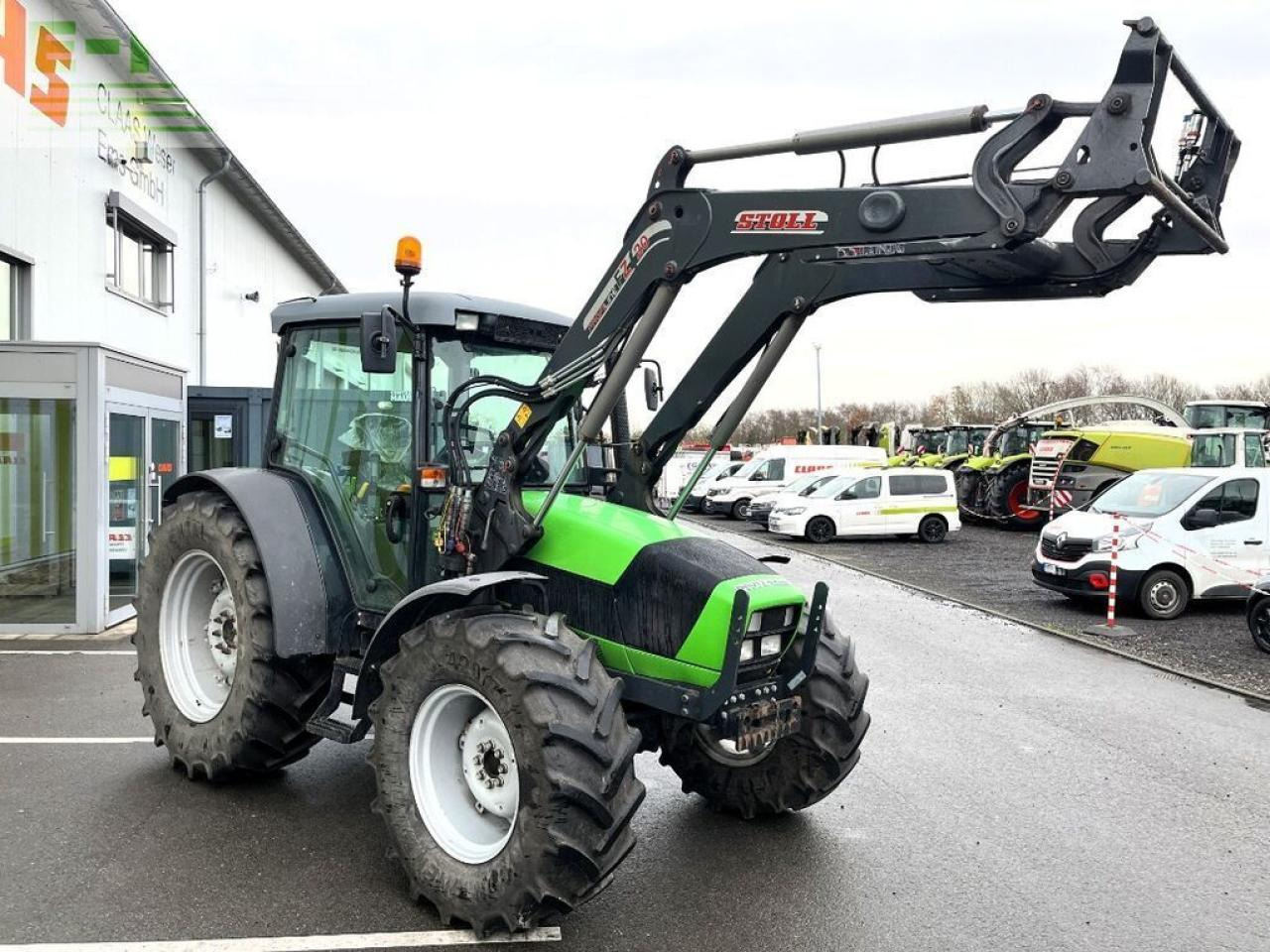 Deutz-Fahr agrofarm 410, stoll 20 fz frontlader, nur 1.691 - Трактор: снимка 2 Deutz-Fahr agrofarm 410, stoll 20 fz frontlader, nur 1.691 - Трактор: снимка 2