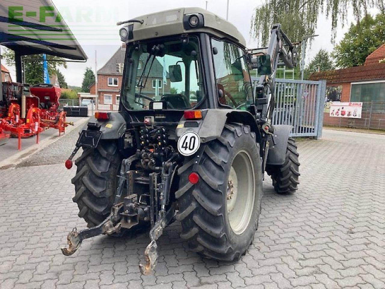 Deutz-Fahr agroplus f 430 gs F - Трактор: снимка 5 Deutz-Fahr agroplus f 430 gs F - Трактор: снимка 5