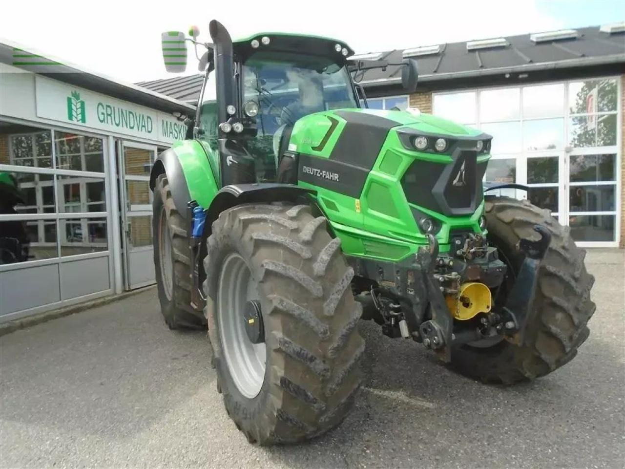 Deutz-Fahr agrotron 7230 ttv TTV - Трактор: снимка 1 Deutz-Fahr agrotron 7230 ttv TTV - Трактор: снимка 1