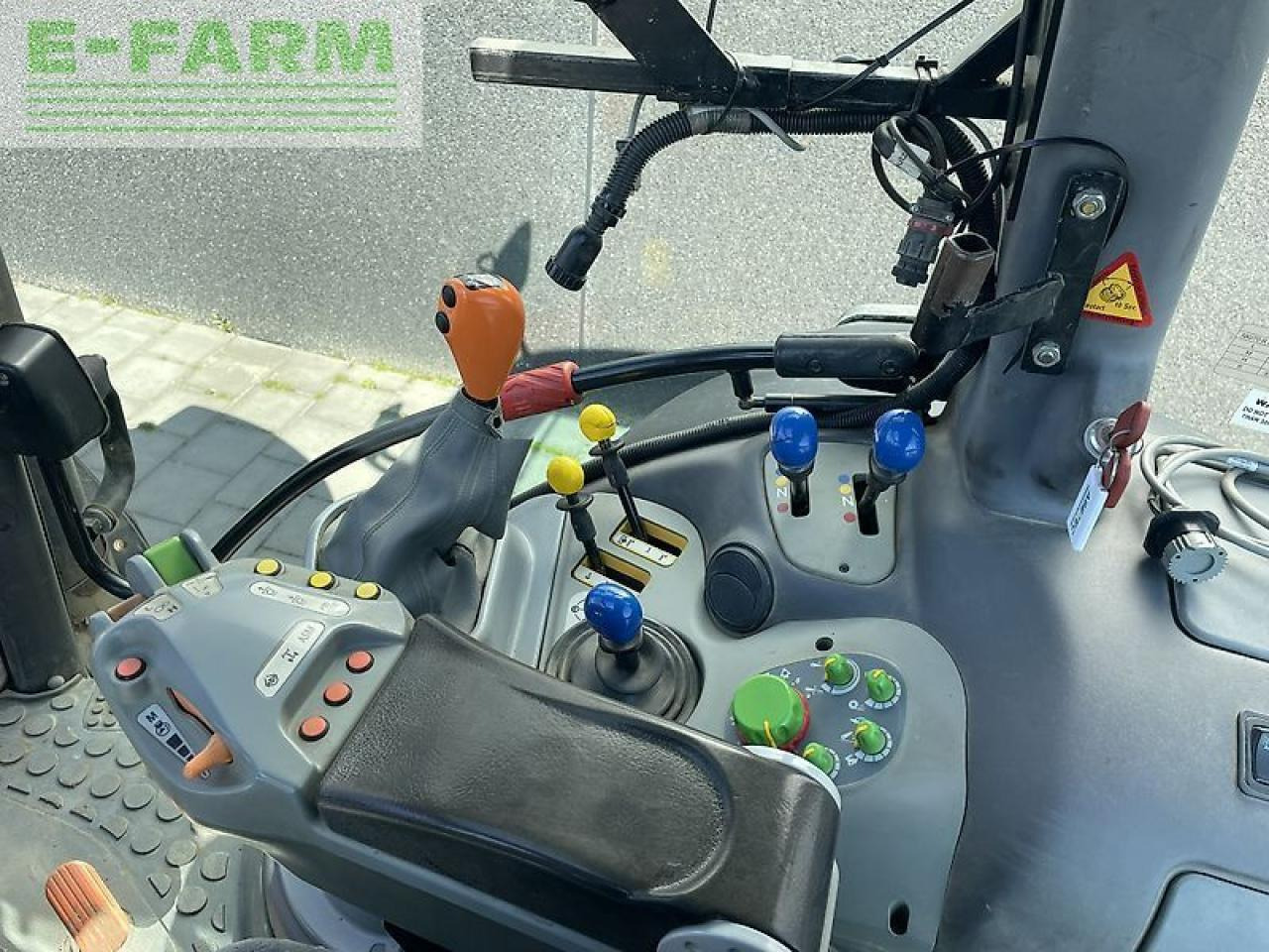 Deutz-Fahr agrotron m620 - Трактор: снимка 5 Deutz-Fahr agrotron m620 - Трактор: снимка 5