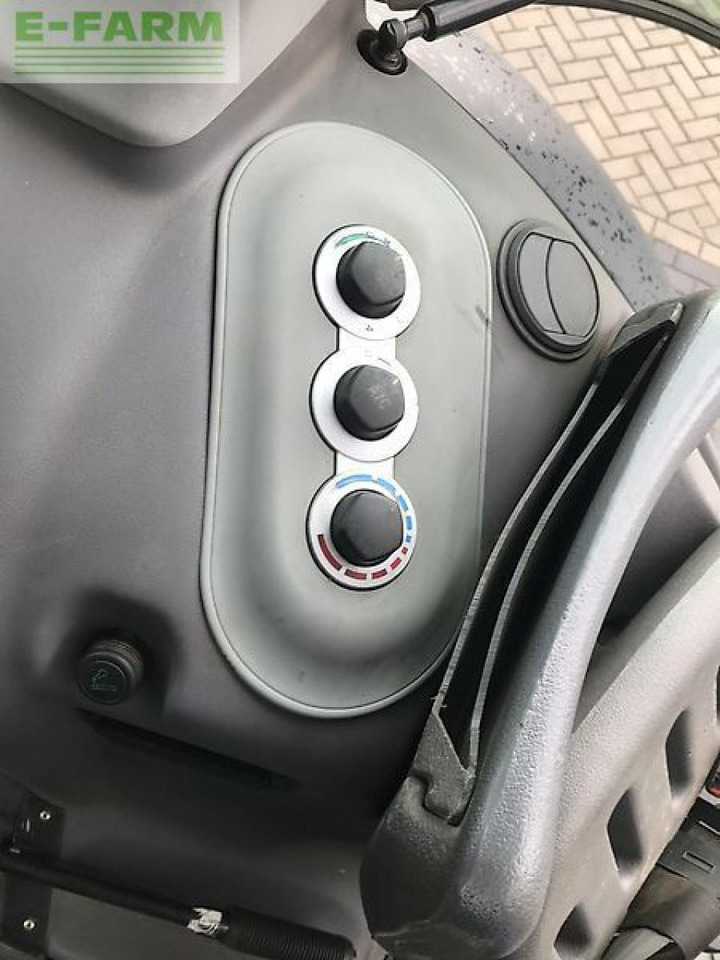 Deutz-Fahr deutz agrotron ttv430 met brede wielen - Трактор: снимка 2 Deutz-Fahr deutz agrotron ttv430 met brede wielen - Трактор: снимка 2