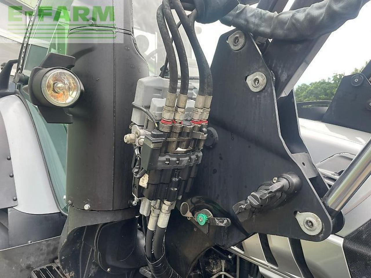 Трактор Deutz-Fahr lamborghini r 6.160.4: снимка 25