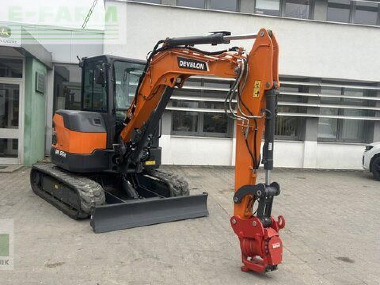 Doosan dx55r-7 - Мини багер: снимка 3 Doosan dx55r-7 - Мини багер: снимка 3