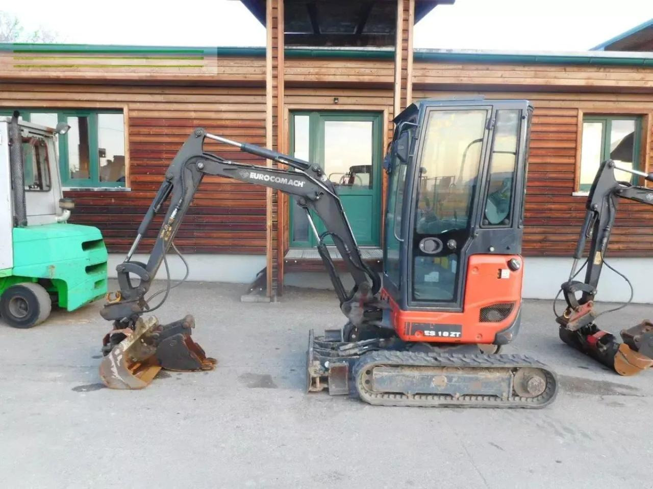 Euromacchine es 18 zt ( 1.750kg ) - Мини багер: снимка 1 Euromacchine es 18 zt ( 1.750kg ) - Мини багер: снимка 1