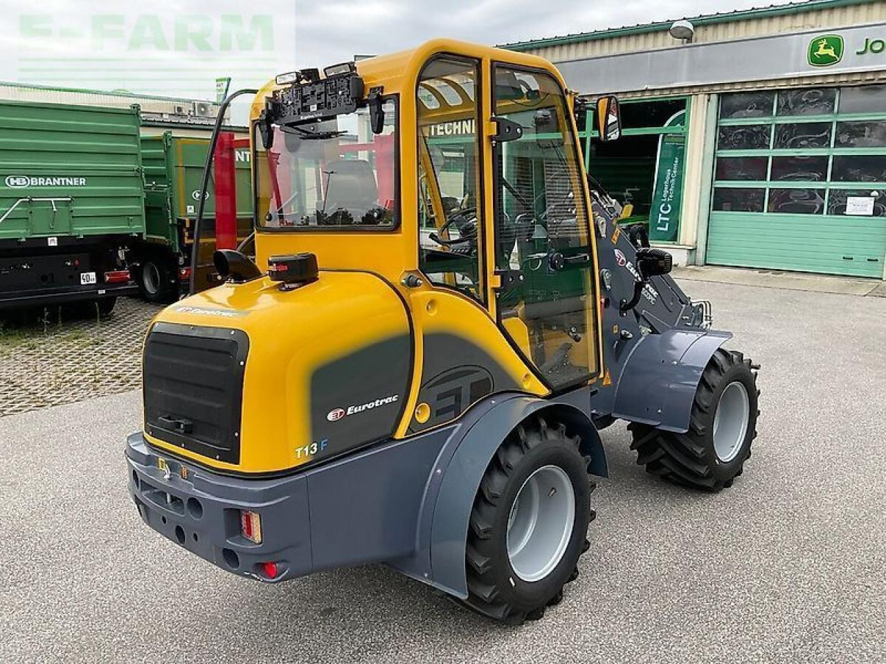 Eurotrac t 13-cf - Мини багер: снимка 3 Eurotrac t 13-cf - Мини багер: снимка 3
