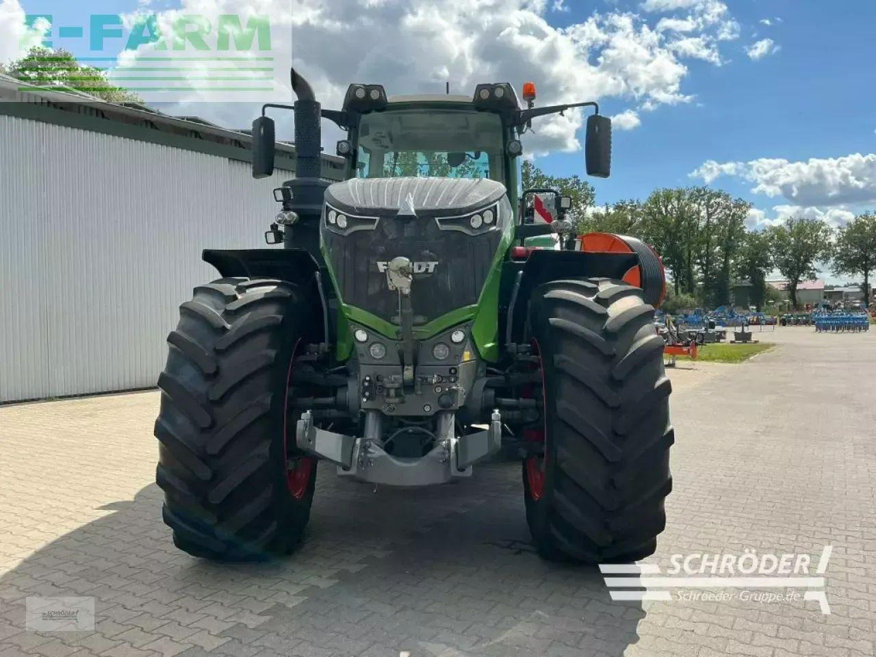 Fendt 1050 vario s4 profi plus ProfiPlus - Трактор: снимка 2 Fendt 1050 vario s4 profi plus ProfiPlus - Трактор: снимка 2