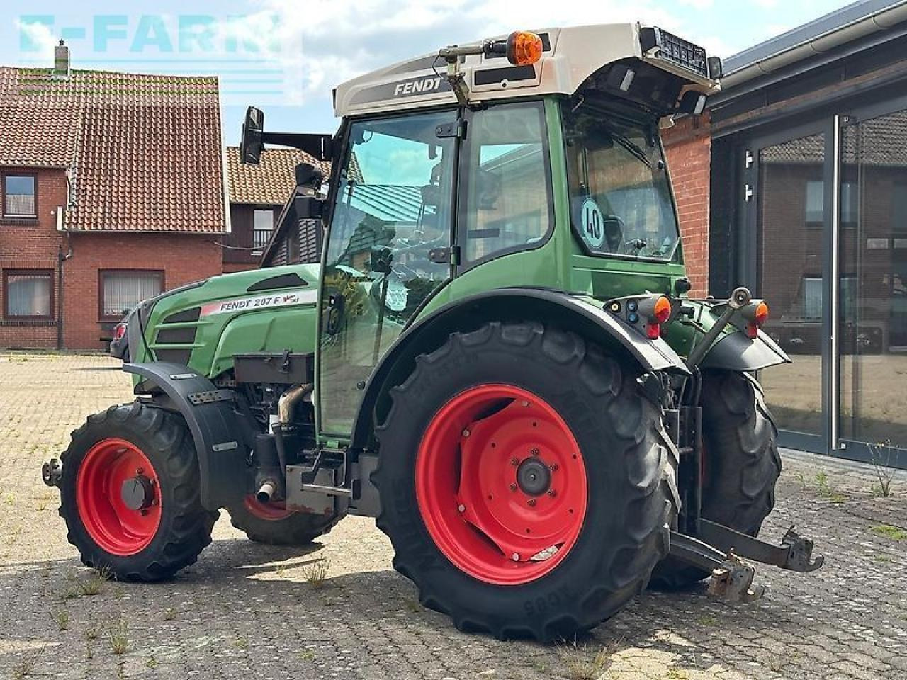 Fendt 207 f vario F - Трактор: снимка 3 Fendt 207 f vario F - Трактор: снимка 3