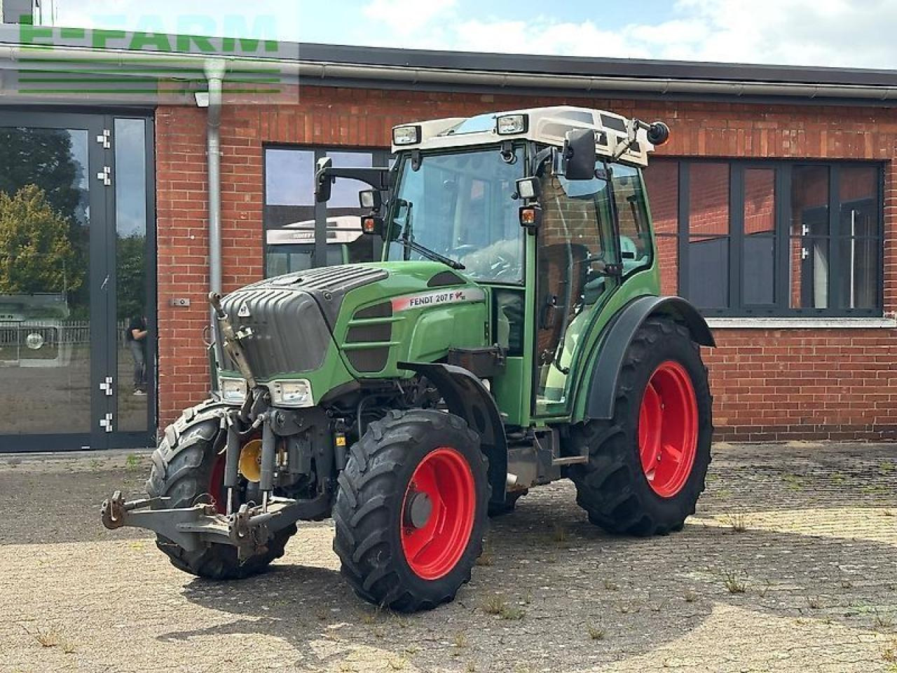 Fendt 207 f vario F - Трактор: снимка 1 Fendt 207 f vario F - Трактор: снимка 1