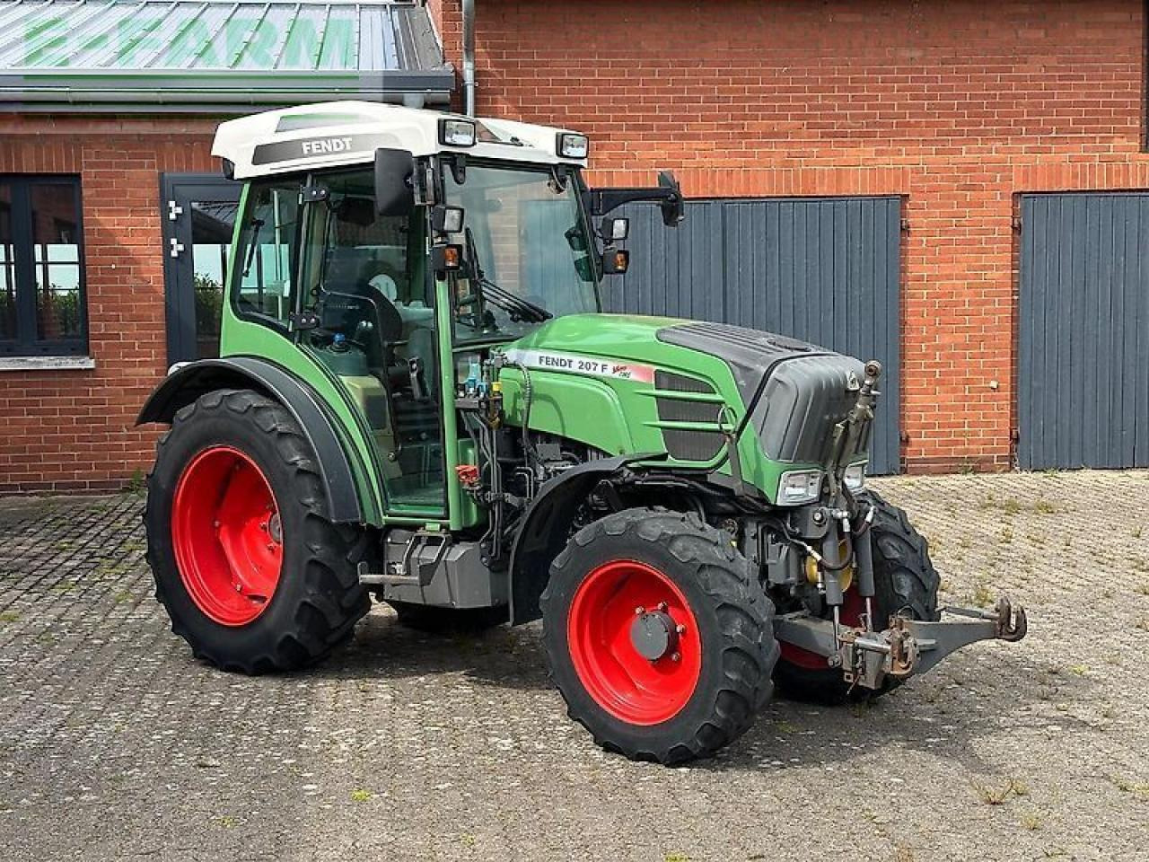 Fendt 207 f vario F - Трактор: снимка 5 Fendt 207 f vario F - Трактор: снимка 5