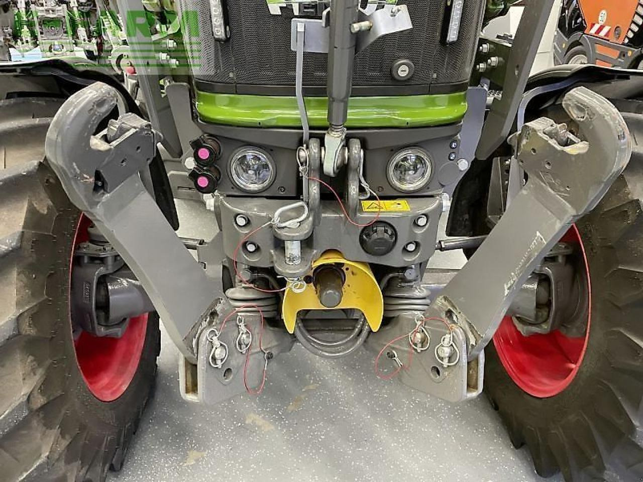 Fendt 208 s vario gen3 profi - Трактор: снимка 4 Fendt 208 s vario gen3 profi - Трактор: снимка 4