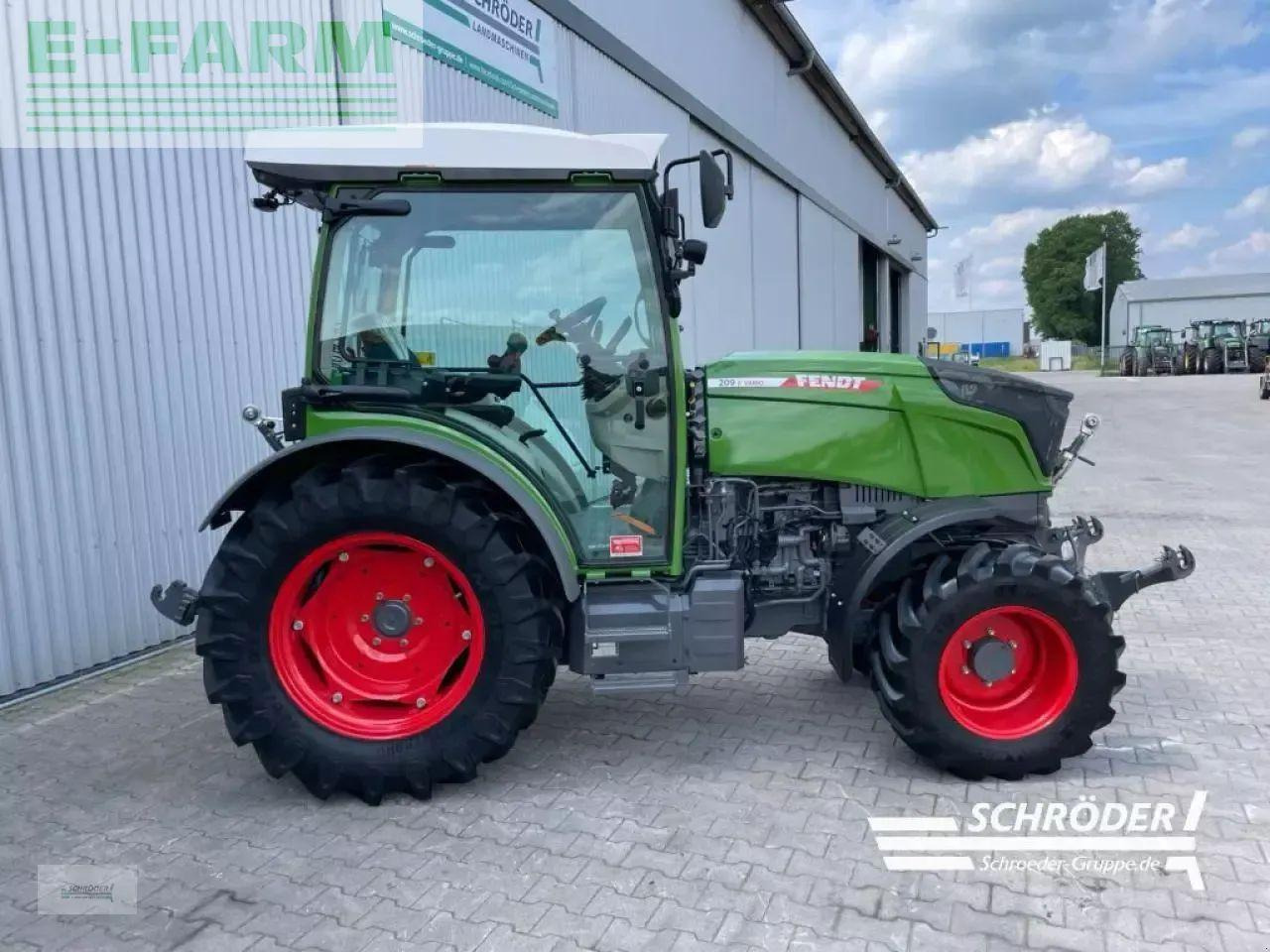 Fendt 209 f vario gen3 power F - Трактор: снимка 2 Fendt 209 f vario gen3 power F - Трактор: снимка 2