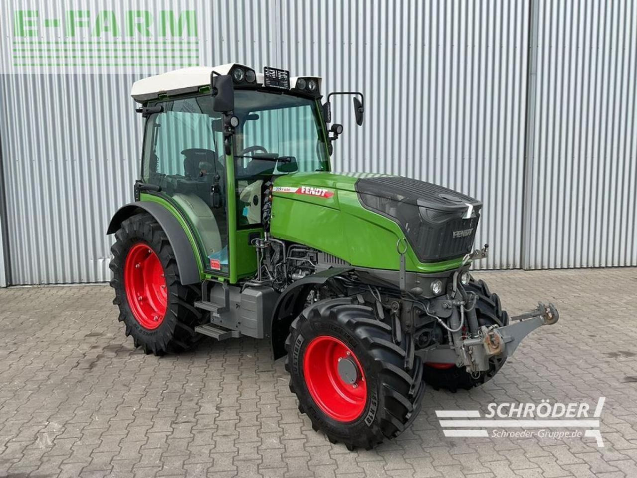 Fendt 209 f vario gen3 power F - Трактор: снимка 1 Fendt 209 f vario gen3 power F - Трактор: снимка 1