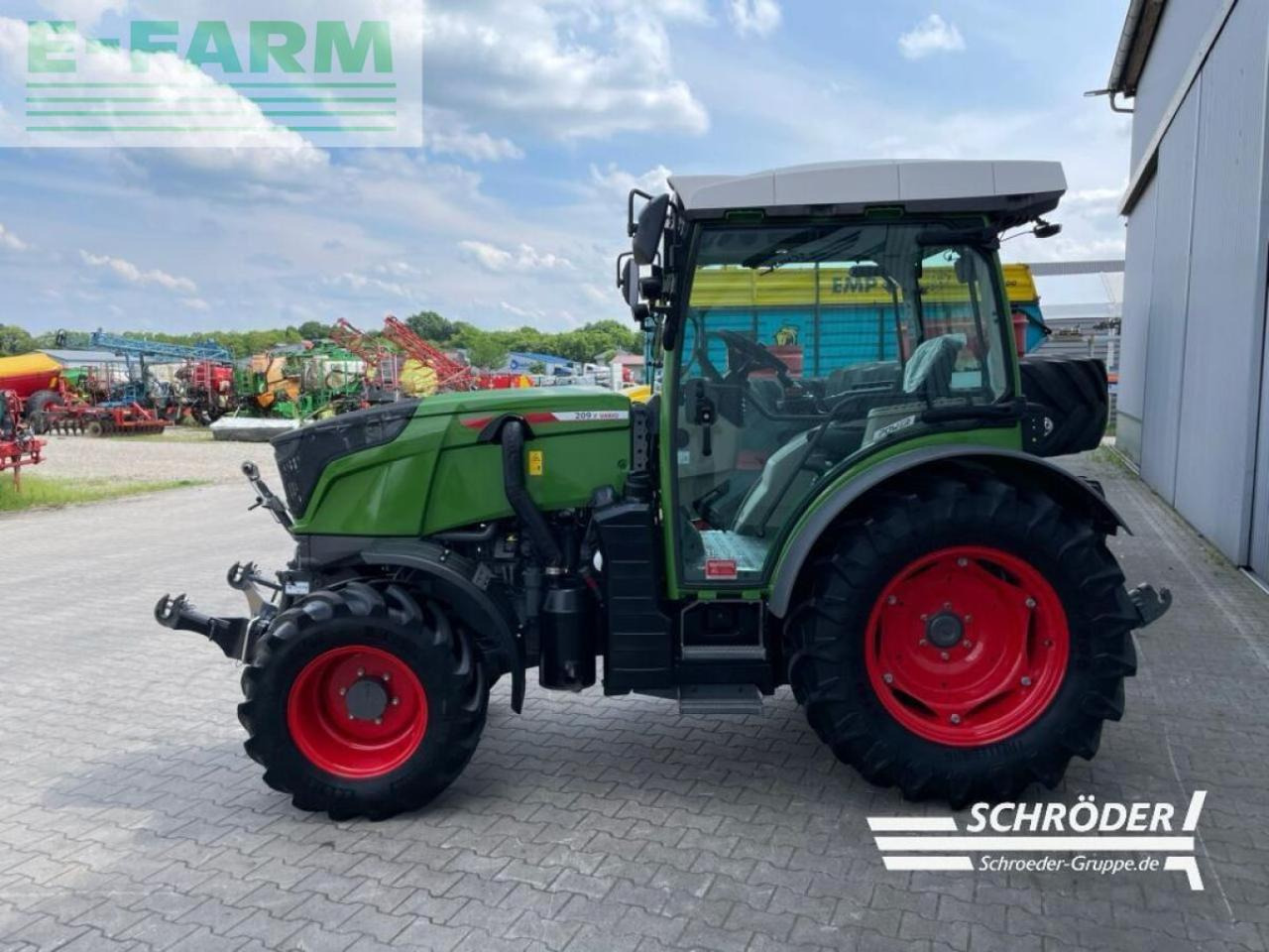 Fendt 209 f vario gen3 power F - Трактор: снимка 4 Fendt 209 f vario gen3 power F - Трактор: снимка 4