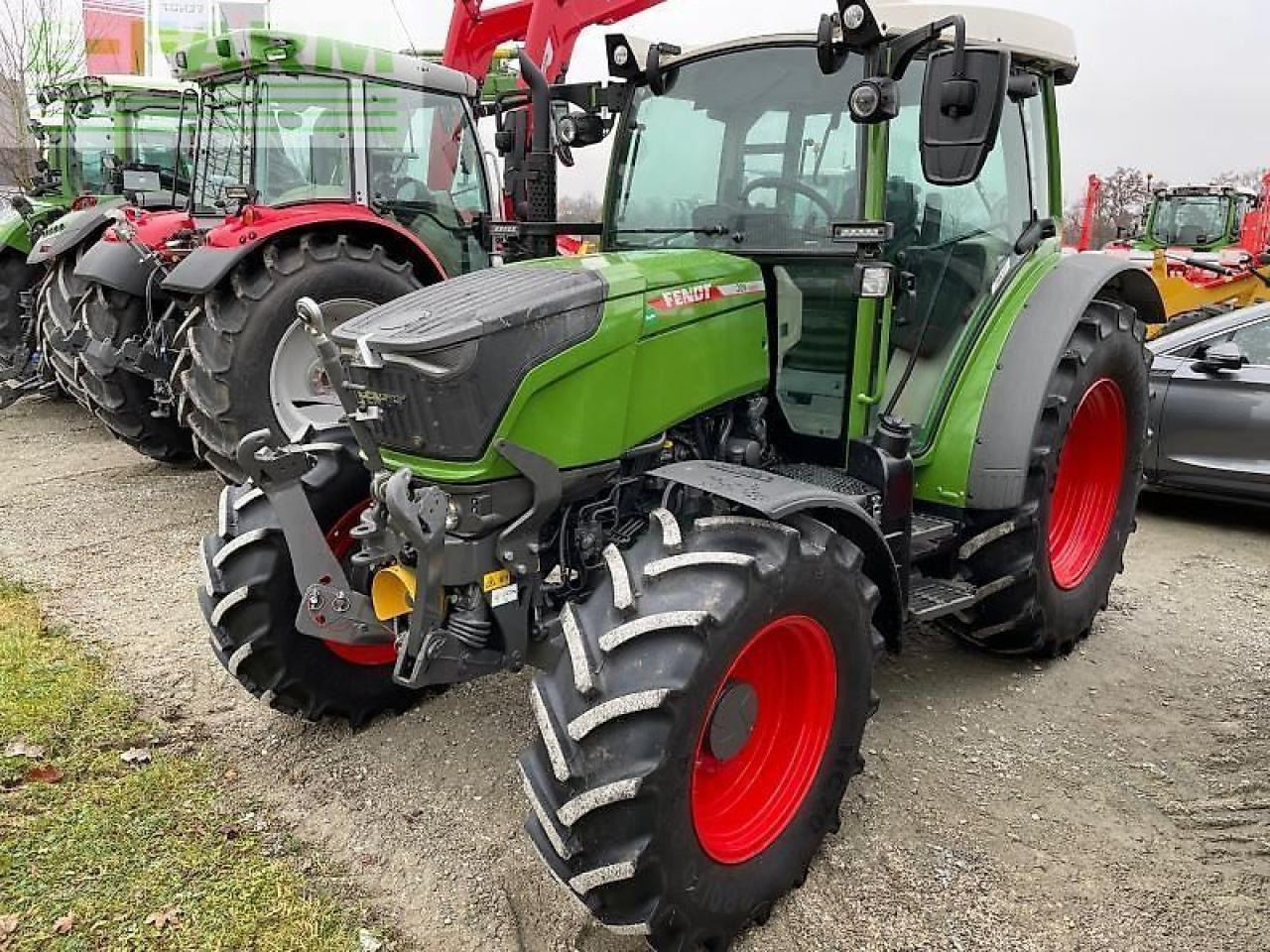 Fendt 209 s vario gen3 profi - Трактор: снимка 2 Fendt 209 s vario gen3 profi - Трактор: снимка 2