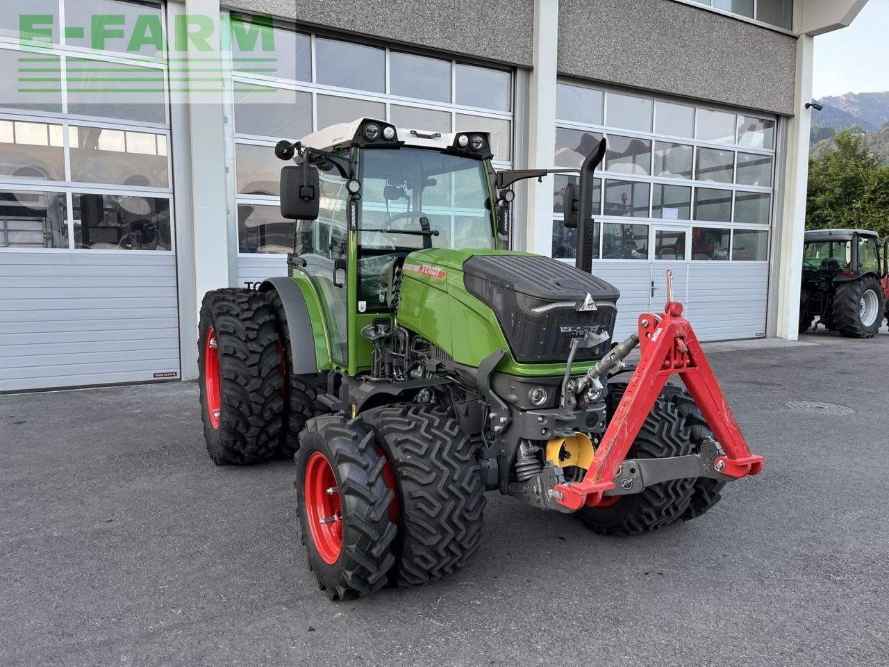 Fendt 211 p vario gen3 profi setting2 P - Трактор: снимка 3 Fendt 211 p vario gen3 profi setting2 P - Трактор: снимка 3