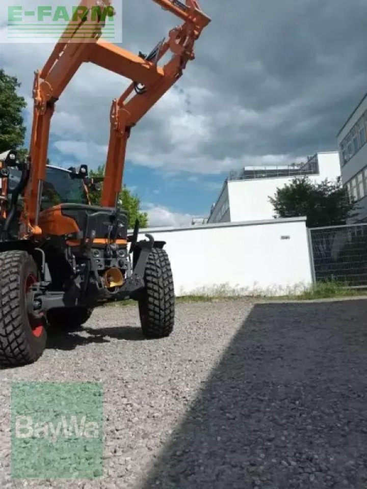 Fendt 211 s vario gen3 power - Трактор: снимка 4 Fendt 211 s vario gen3 power - Трактор: снимка 4
