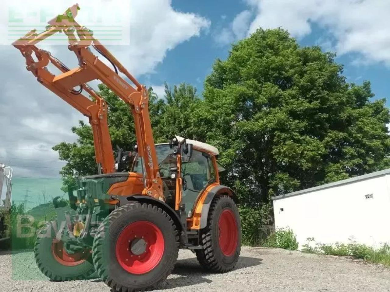 Fendt 211 s vario gen3 power - Трактор: снимка 2 Fendt 211 s vario gen3 power - Трактор: снимка 2