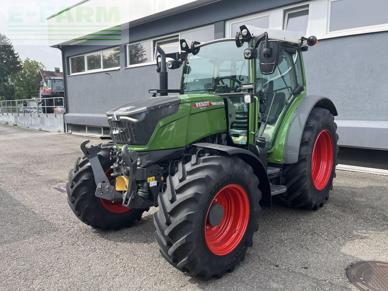 Fendt 211 s vario gen3 power setting 2 - Трактор: снимка 1 Fendt 211 s vario gen3 power setting 2 - Трактор: снимка 1