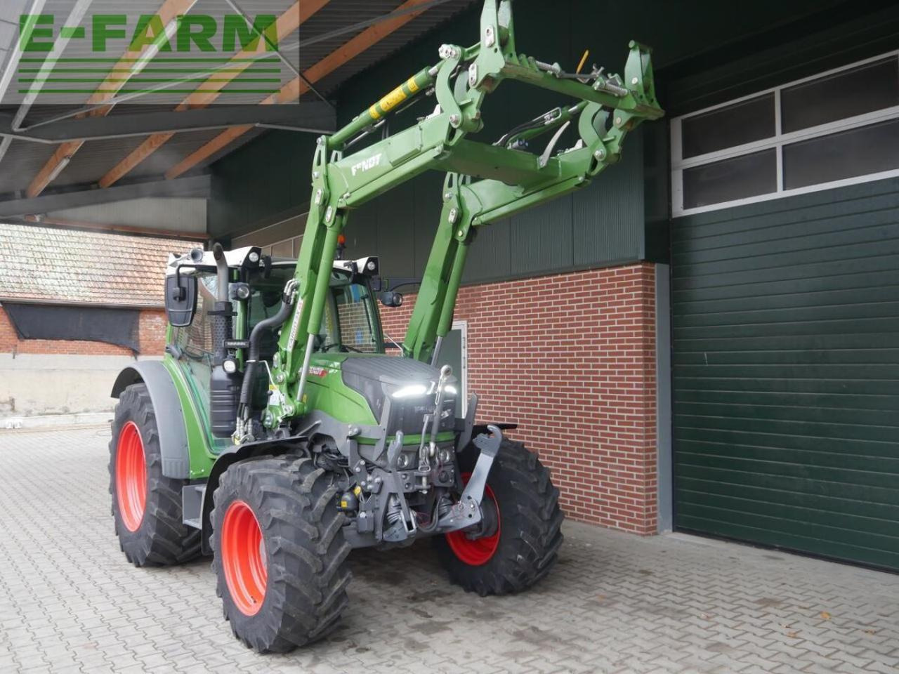 Fendt 211 s vario gen3 profi setting2 frontlader - Трактор: снимка 2 Fendt 211 s vario gen3 profi setting2 frontlader - Трактор: снимка 2
