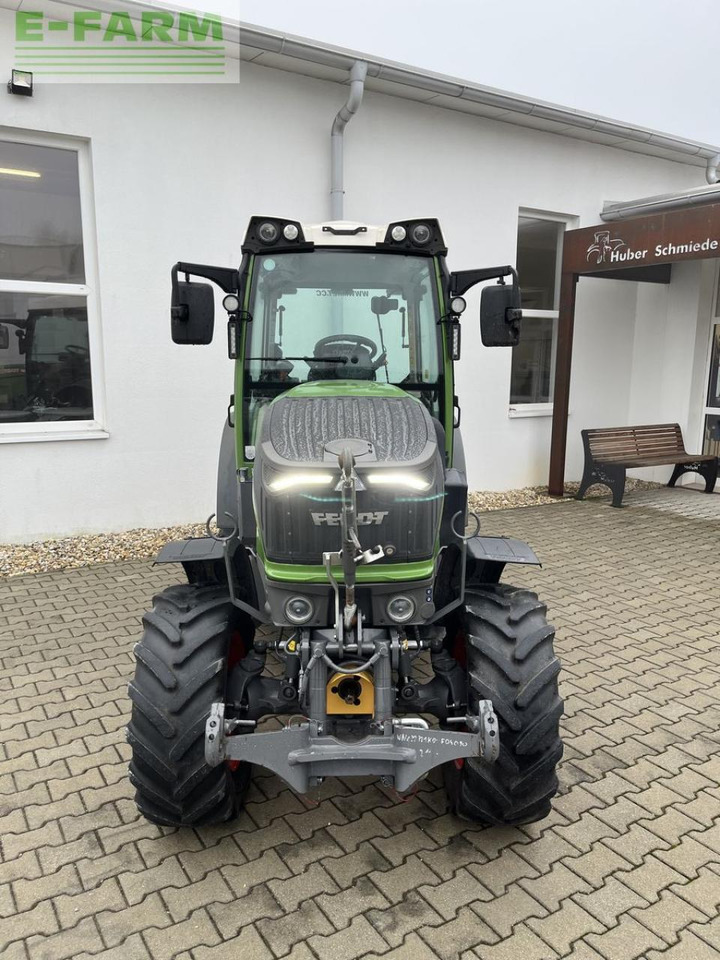 Fendt 211 vario f (gen3) F - Трактор: снимка 2 Fendt 211 vario f (gen3) F - Трактор: снимка 2