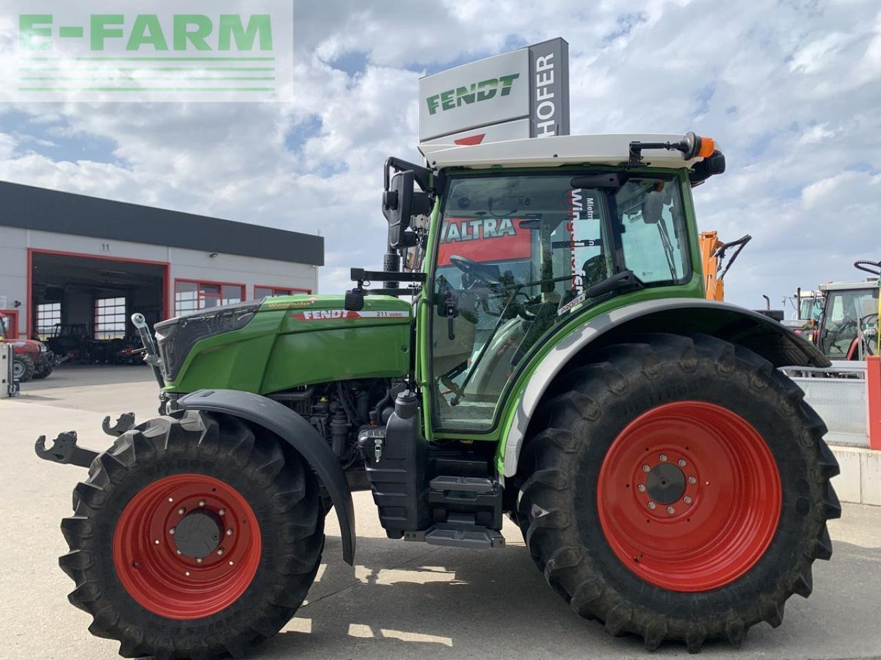 Fendt 211 vario (gen3) - Трактор: снимка 2 Fendt 211 vario (gen3) - Трактор: снимка 2