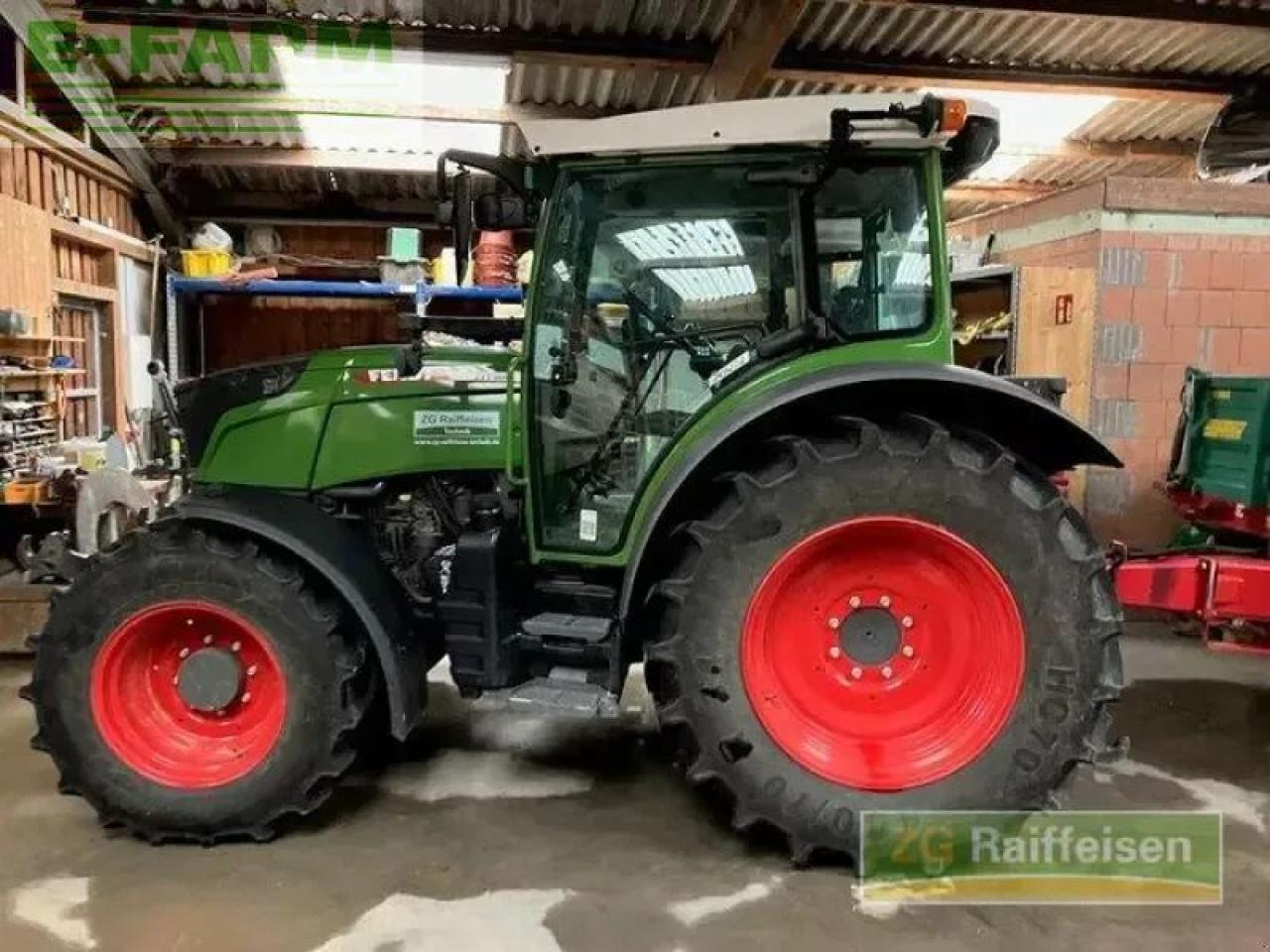 Fendt 211 vario power setting 2 - Трактор: снимка 2 Fendt 211 vario power setting 2 - Трактор: снимка 2