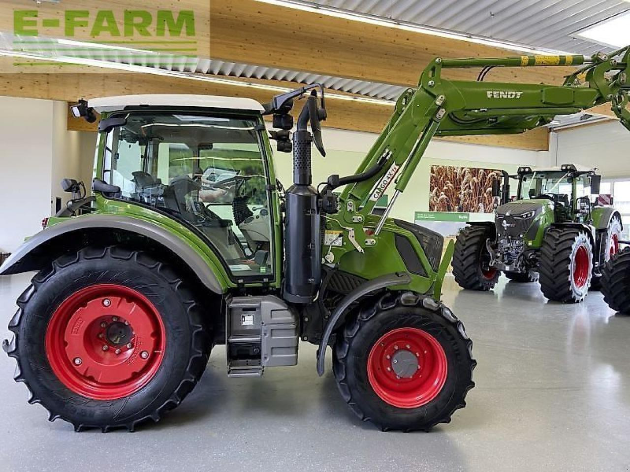Fendt 311 vario gen4 power t - Трактор: снимка 2 Fendt 311 vario gen4 power t - Трактор: снимка 2