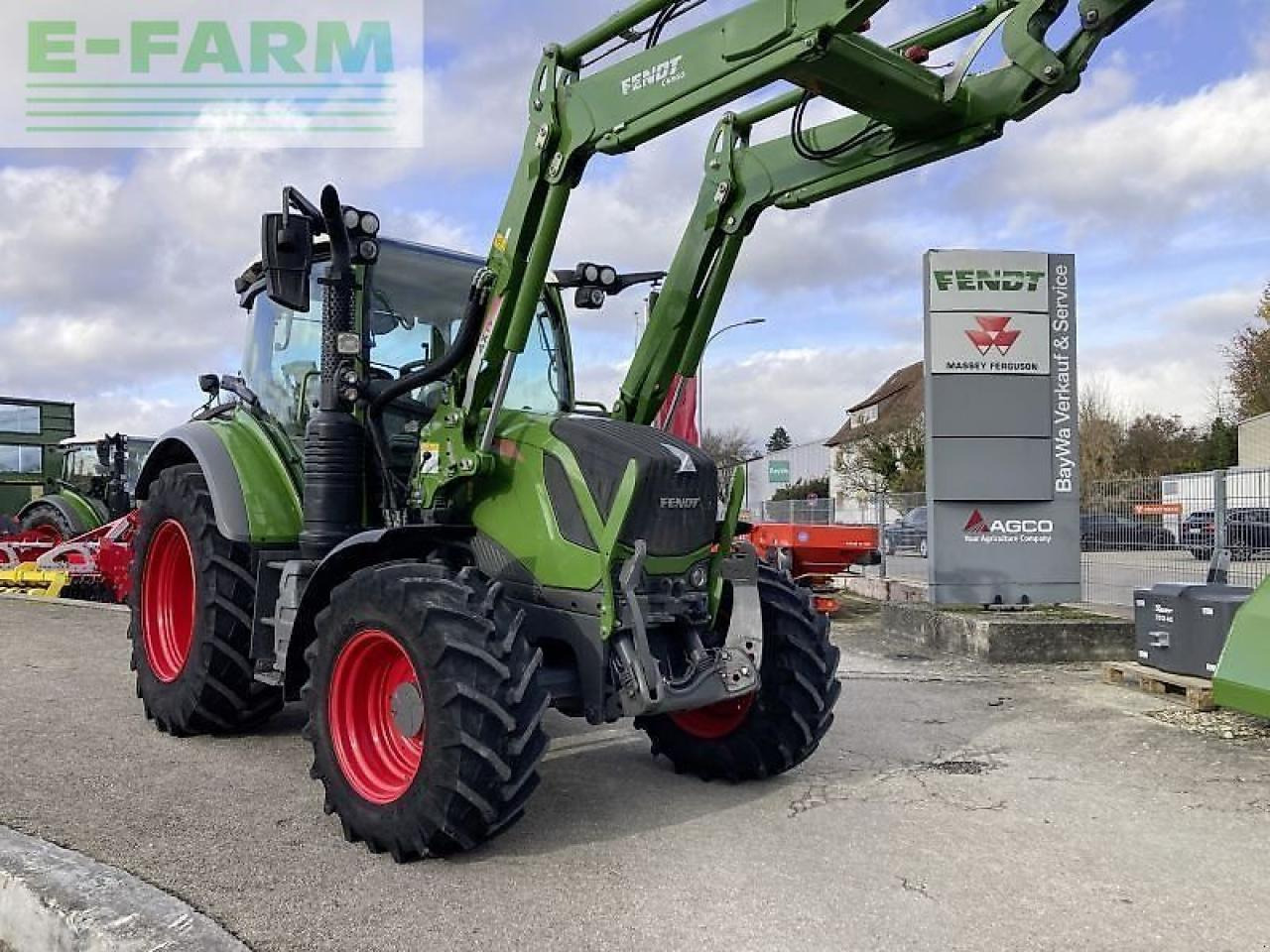 Fendt 311 vario s4 profi plus ProfiPlus - Трактор: снимка 2 Fendt 311 vario s4 profi plus ProfiPlus - Трактор: снимка 2