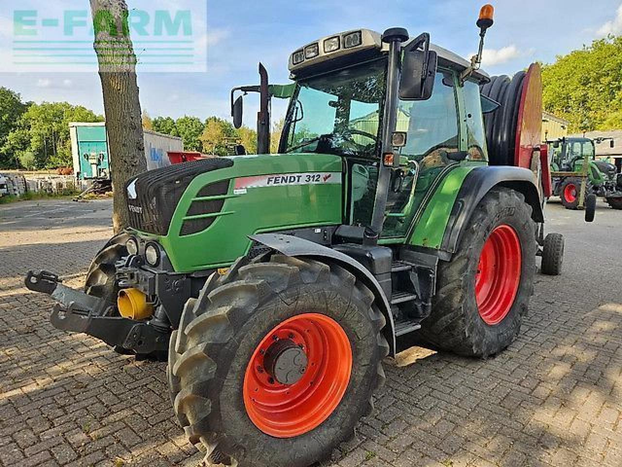 Fendt 312 vario ( 310 311 313 ) - Трактор: снимка 1 Fendt 312 vario ( 310 311 313 ) - Трактор: снимка 1