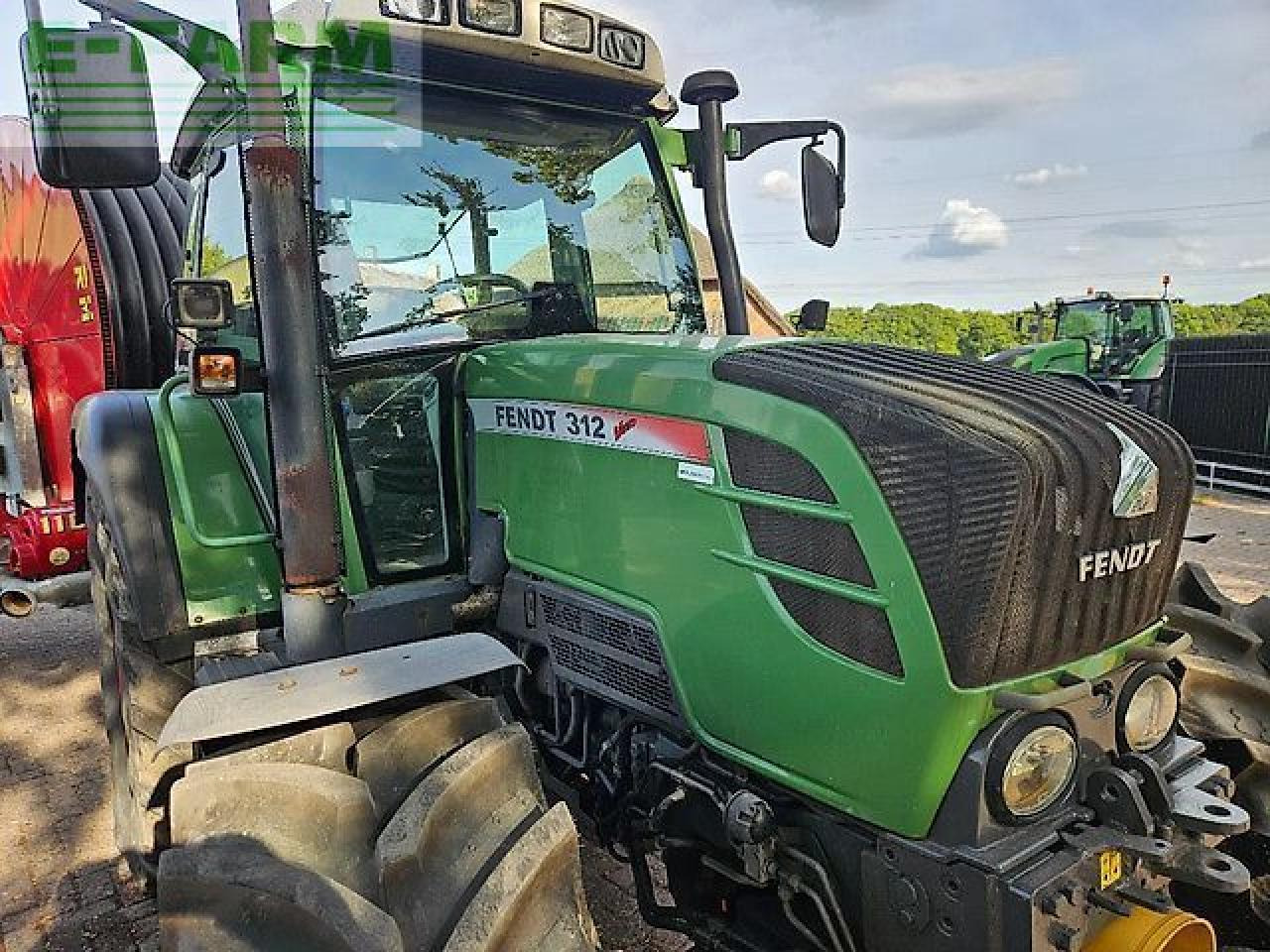 Fendt 312 vario ( 310 311 313 ) - Трактор: снимка 4 Fendt 312 vario ( 310 311 313 ) - Трактор: снимка 4