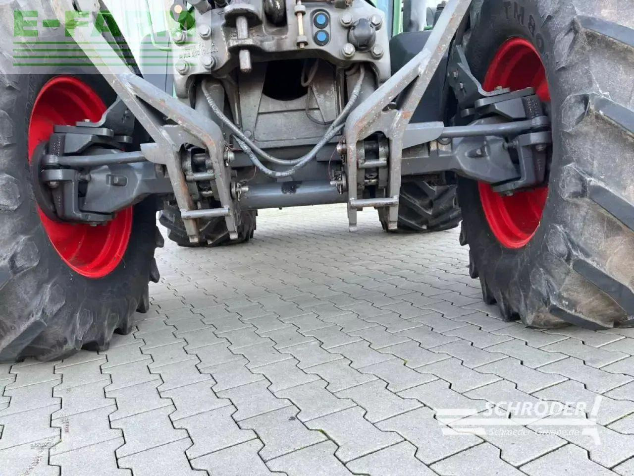 Трактор Fendt 714 vario: снимка 12 Трактор Fendt 714 vario: снимка 12