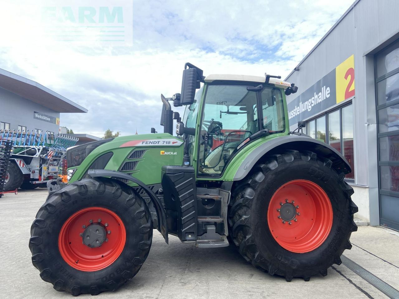 Fendt 718 vario profi+ ProfiPlus - Трактор: снимка 2 Fendt 718 vario profi+ ProfiPlus - Трактор: снимка 2