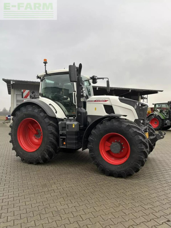 Fendt 720 vario profiplus - Трактор: снимка 1 Fendt 720 vario profiplus - Трактор: снимка 1