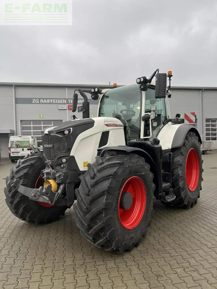 Fendt 720 vario profiplus - Трактор: снимка 4 Fendt 720 vario profiplus - Трактор: снимка 4